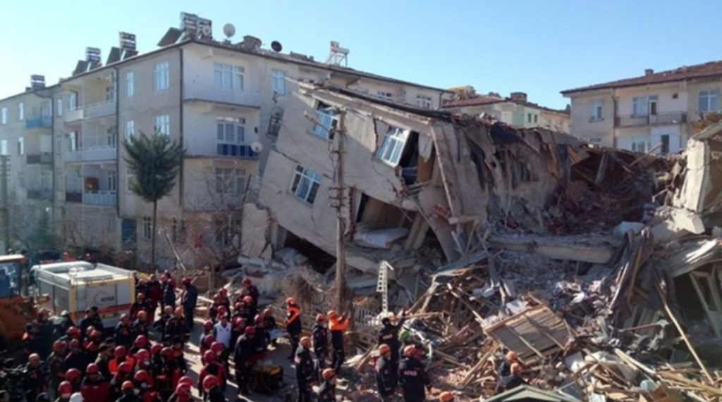 Elazığ Depreminin Yaralarını Sarmaya Çalıştık